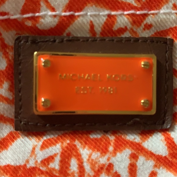 Orange and white pants - Picture 5 of 5